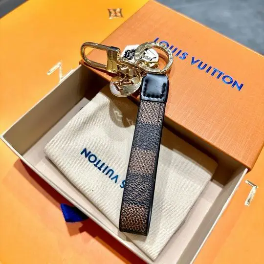 LV keyring 03lyh312 (1)