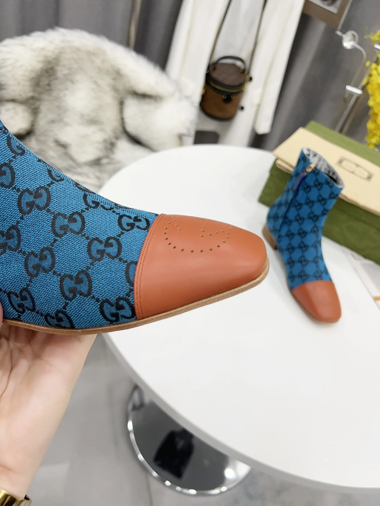 2021年GUCCI最新款 平跟1.5CM,P:橡胶底260米,真皮底290米。码数35-43