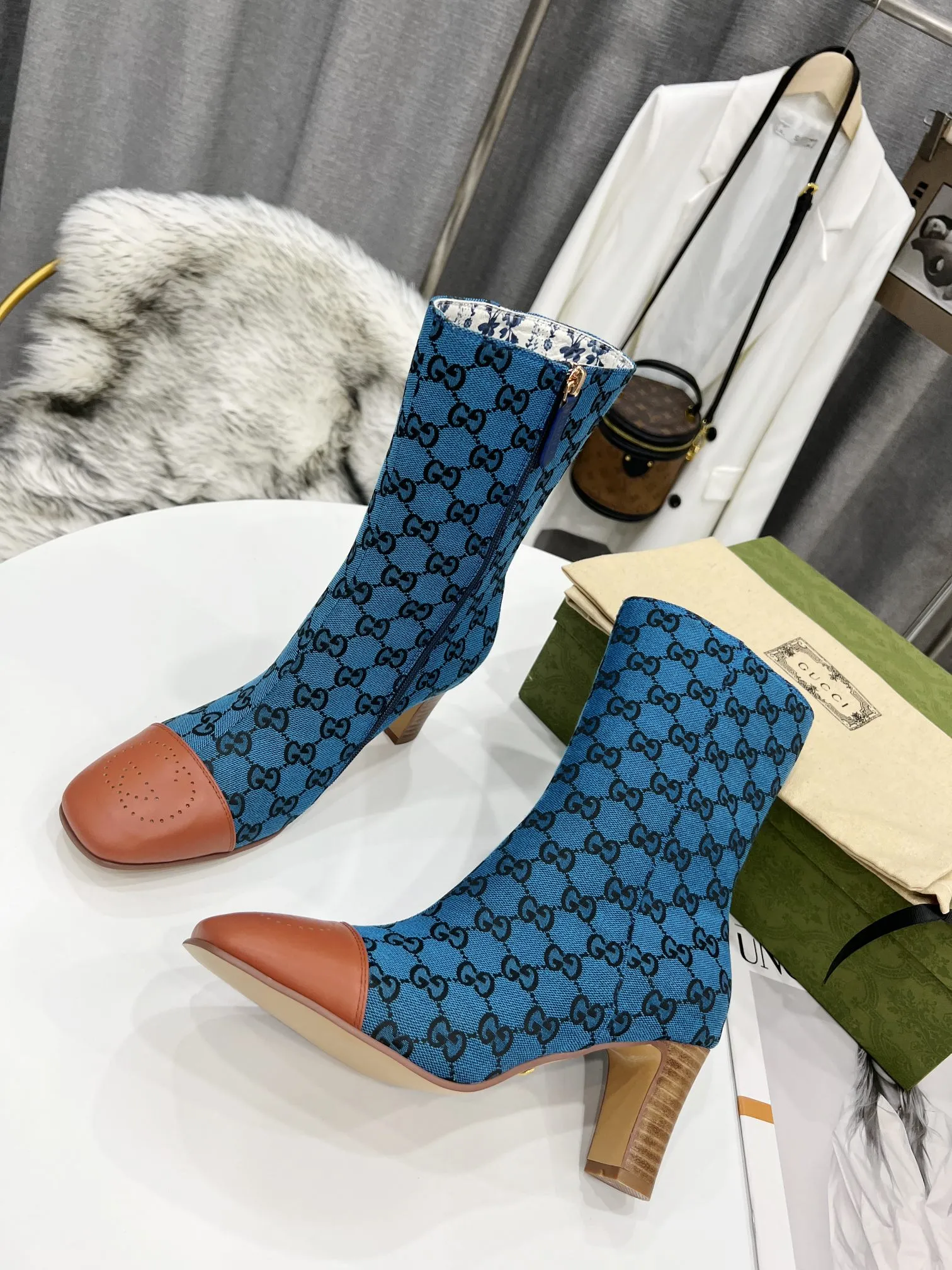 2021年GUCCI最新款 高跟6CM，P橡胶底290米，真皮底330米。 码数35-43