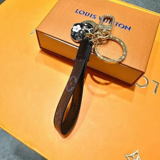 LV keyring 03lyh312 (1)