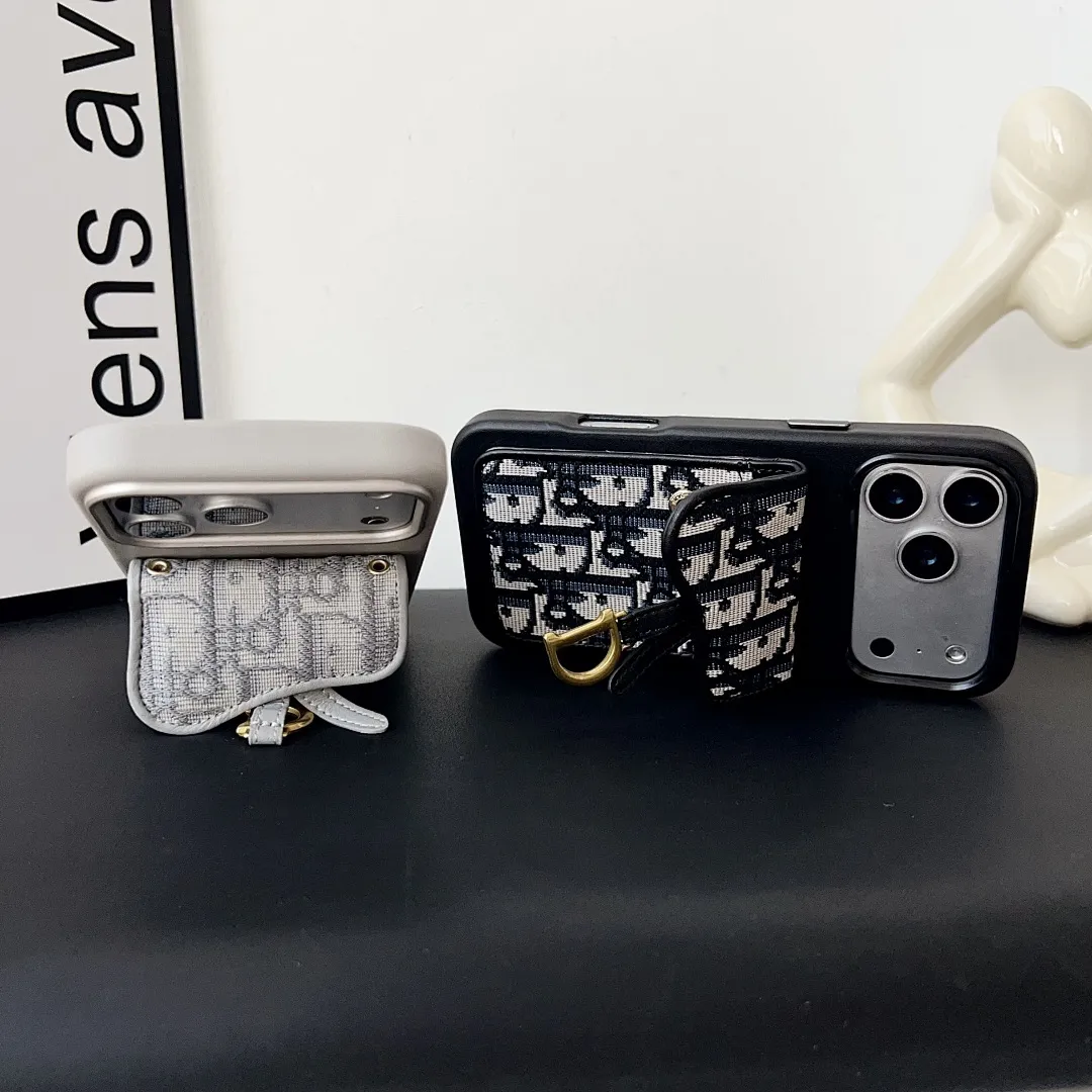 马鞍D扣竖款卡包壳