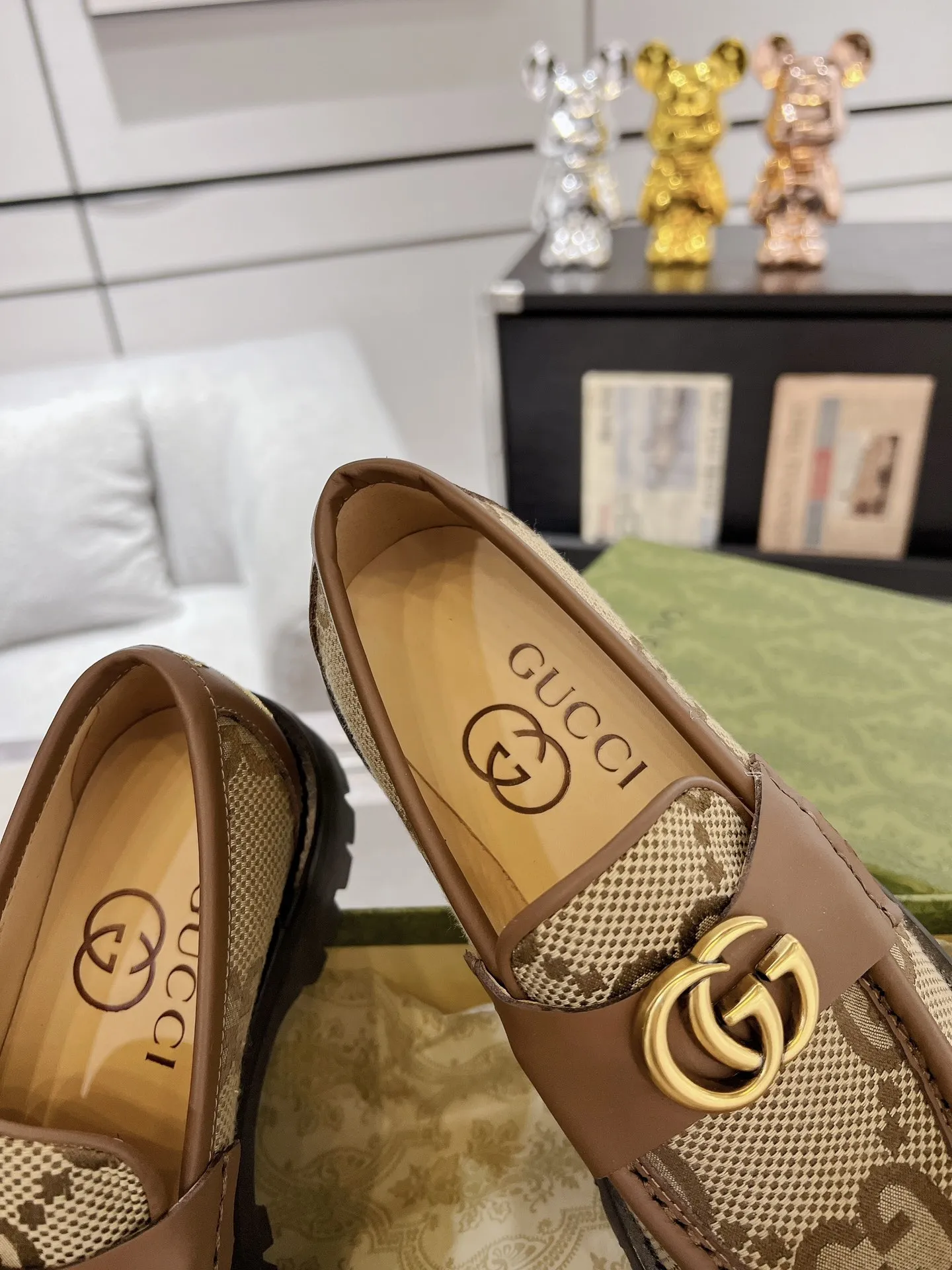 💛P270💰 男+10 Gucci古驰2023早春新品!原版开发高版本,男女款都有开边珠品质保证始终如一 码数:女35-41# 男39-45#