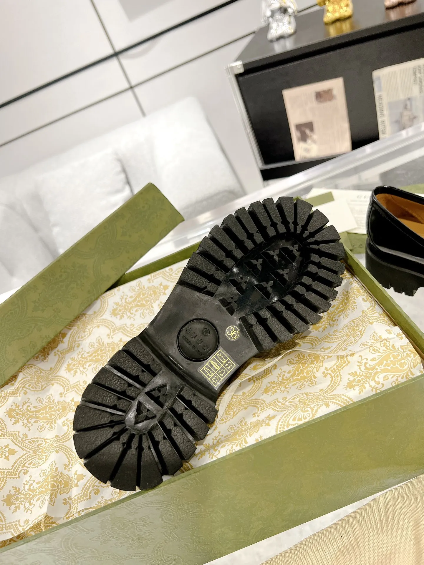 🧡P270💰 Gucci 2023新款双GG沟纹厚底乐福鞋 松糕鞋 秀场大爆款 专柜购买原版一比一打造 所有细节 材料 全部跟你在专柜买到的都一样 牛皮面料 码数:35-40＃