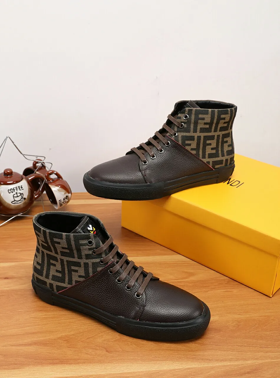 工厂批210💰全高档羊里 请认准高质量👍最新款FENDI芬迪👍 官网全球首发🔥 💋👟品牌芬迪 玫瑰](高端货) 💋👟级别：原版，[强] 💋👟材质：意大利原版头层色彩小牛皮配欧洲顶级羊皮内里👍 💋👟码数：38-45[胜利] 💋👟工艺：原版工艺[拳头] 💋👟颜色：二色 ，[爱心] 💋👟款式：最新款 🎉 💋👟供应：长期供货,永不继货[嘴唇]