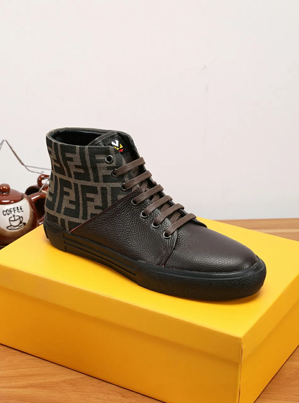 工厂批210💰全高档羊里 请认准高质量👍最新款FENDI芬迪👍 官网全球首发🔥 💋👟品牌芬迪 玫瑰](高端货) 💋👟级别：原版，[强] 💋👟材质：意大利原版头层色彩小牛皮配欧洲顶级羊皮内里👍 💋👟码数：38-45[胜利] 💋👟工艺：原版工艺[拳头] 💋👟颜色：二色 ，[爱心] 💋👟款式：最新款 🎉 💋👟供应：长期供货,永不继货[嘴唇]