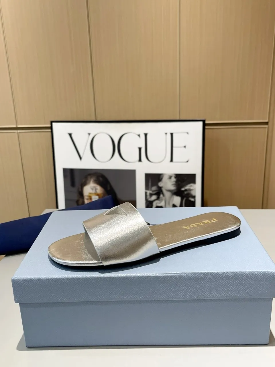 普拉达，2024最新款，码数35-43，出厂价:150（真皮底加30）