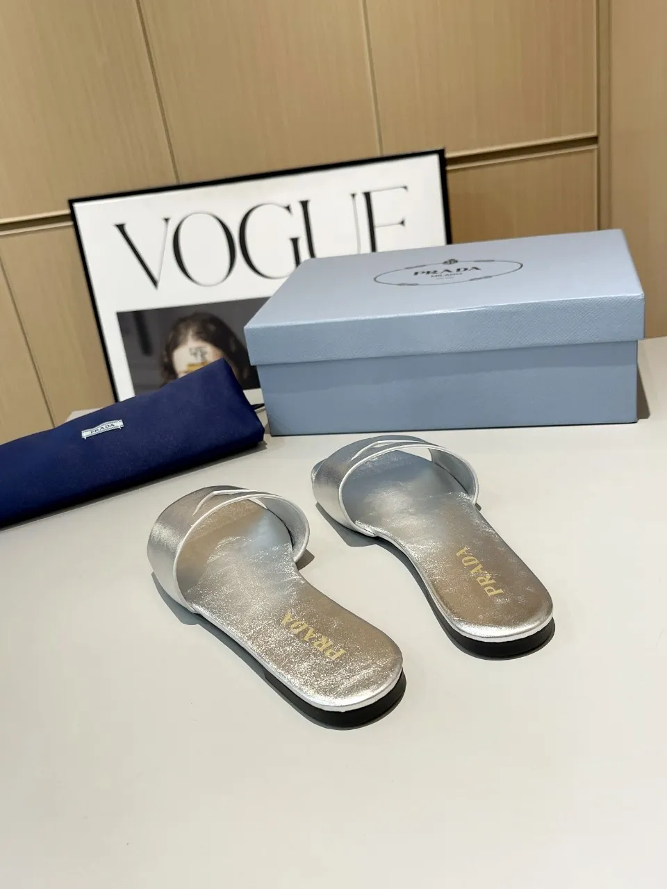 普拉达，2024最新款，码数35-43，出厂价:150（真皮底加30）