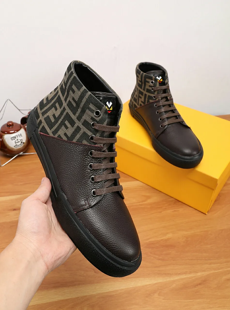 工厂批210💰全高档羊里 请认准高质量👍最新款FENDI芬迪👍 官网全球首发🔥 💋👟品牌芬迪 玫瑰](高端货) 💋👟级别：原版，[强] 💋👟材质：意大利原版头层色彩小牛皮配欧洲顶级羊皮内里👍 💋👟码数：38-45[胜利] 💋👟工艺：原版工艺[拳头] 💋👟颜色：二色 ，[爱心] 💋👟款式：最新款 🎉 💋👟供应：长期供货,永不继货[嘴唇]