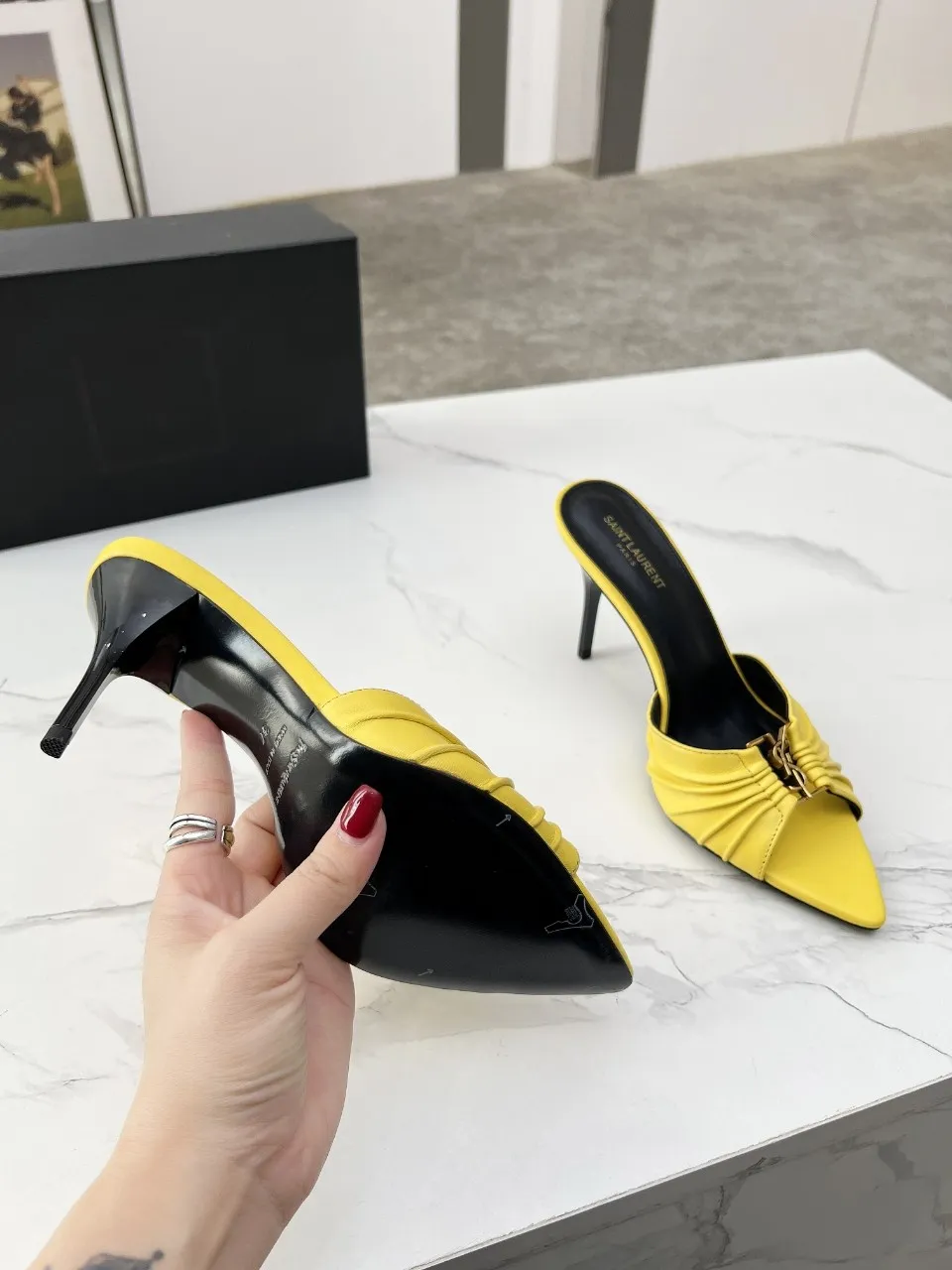 p210 YSL拖鞋,原版字母扣,手工捏皱,羊皮面,羊皮里,意大利真皮大底,跟高9厘米(原版跟高),34码到41码