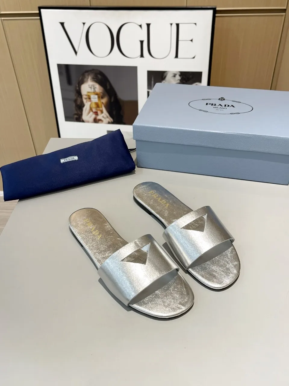 普拉达，2024最新款，码数35-43，出厂价:150（真皮底加30）