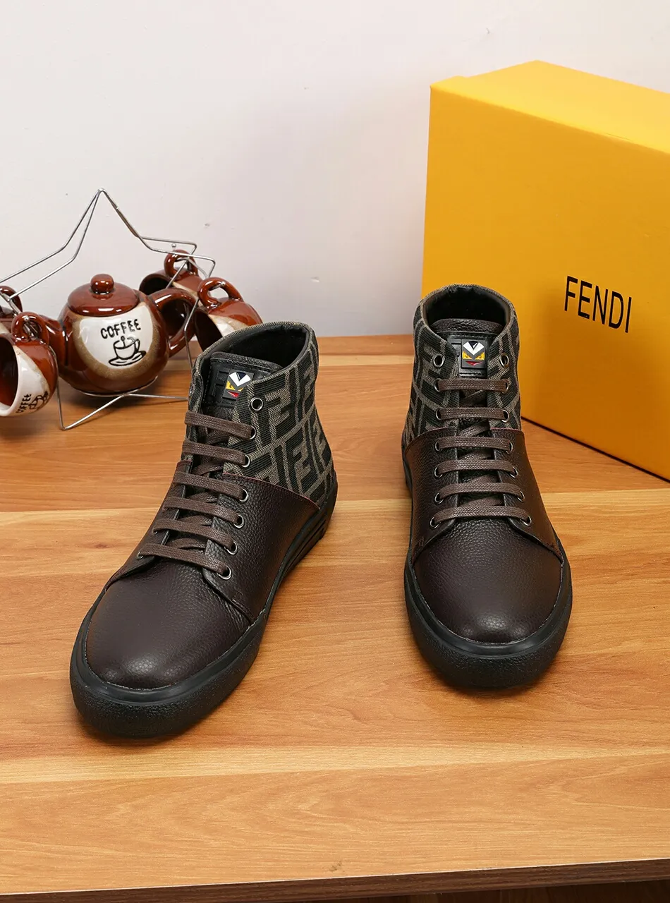 工厂批210💰全高档羊里 请认准高质量👍最新款FENDI芬迪👍 官网全球首发🔥 💋👟品牌芬迪 玫瑰](高端货) 💋👟级别：原版，[强] 💋👟材质：意大利原版头层色彩小牛皮配欧洲顶级羊皮内里👍 💋👟码数：38-45[胜利] 💋👟工艺：原版工艺[拳头] 💋👟颜色：二色 ，[爱心] 💋👟款式：最新款 🎉 💋👟供应：长期供货,永不继货[嘴唇]