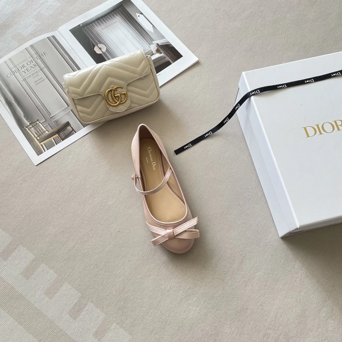 橙子出厂价💰110 DIOR 迪奥 2026顶级专柜 早春新款 官网上新 独家首发 迪奥 DIOR PUNK 26P 芭蕾舞鞋/平底玛丽珍/玛丽珍/芭蕾舞鞋/DIOR PUNK 穿搭/DIOR 小红书新品 早春OOTD DIOR PUNK 千金穿搭 ➤ 原版开模 代购版本 ➤ 混种环保绸缎鞋面 ➤ 私模意大利真皮大底 ➤ 全套专柜包装 Size：35-41