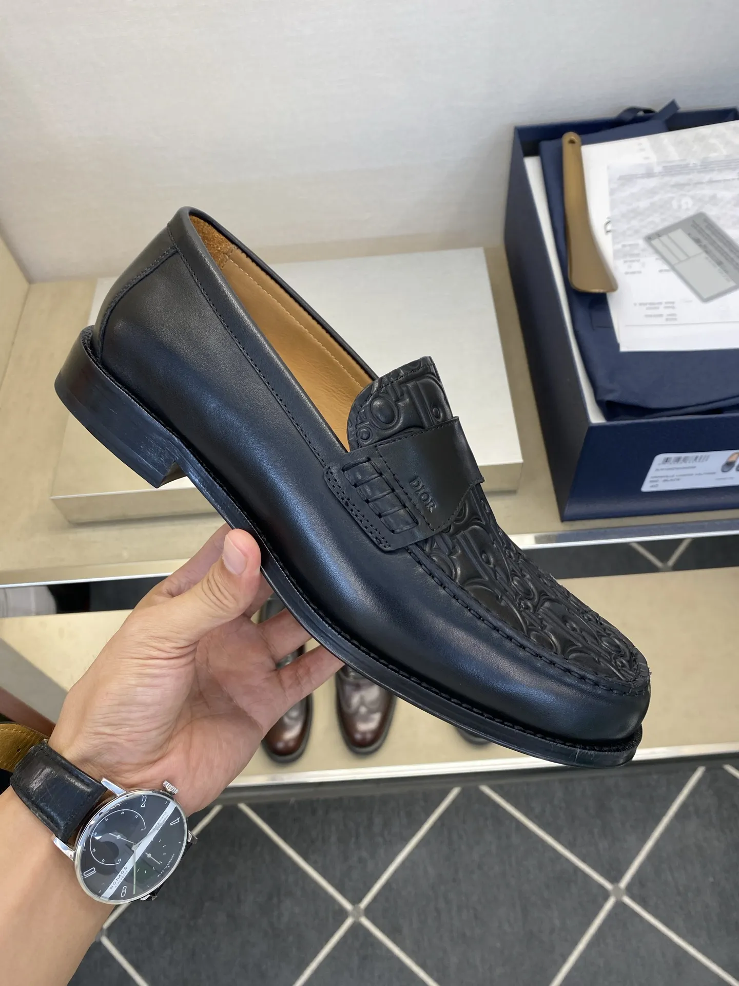 ¥500➰DIOR 正装乐福鞋/真皮大底 size:38-46