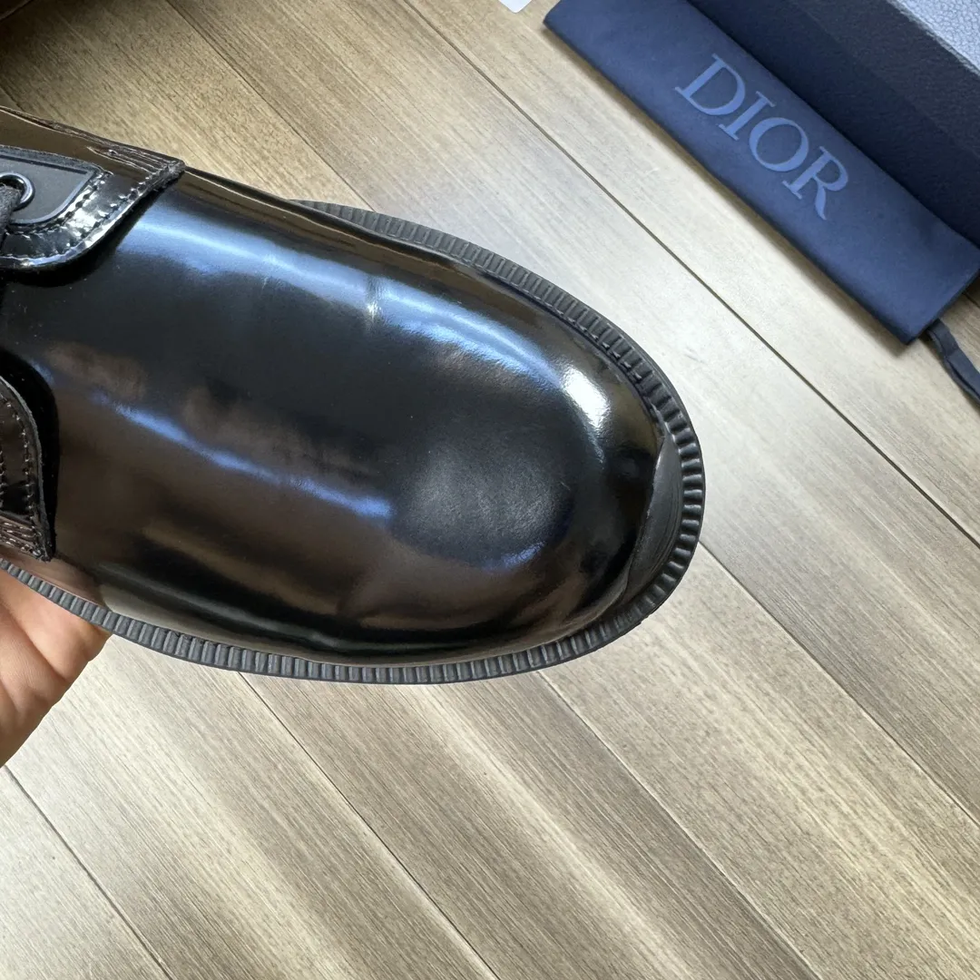 【Dior】迪奥 P450💰 -高端品质 原单 -鞋面:🔝开边珠小牛皮、车缝品牌塑胶鞋耳 -内里:水染牛皮,垫脚;网帆布布匹 -大底:超轻TPU发泡:双色成型大底 -超高品控·做工精细:凸显(高端·贵气·档次) -Size :39-44(38,45,46,可订做)·0173