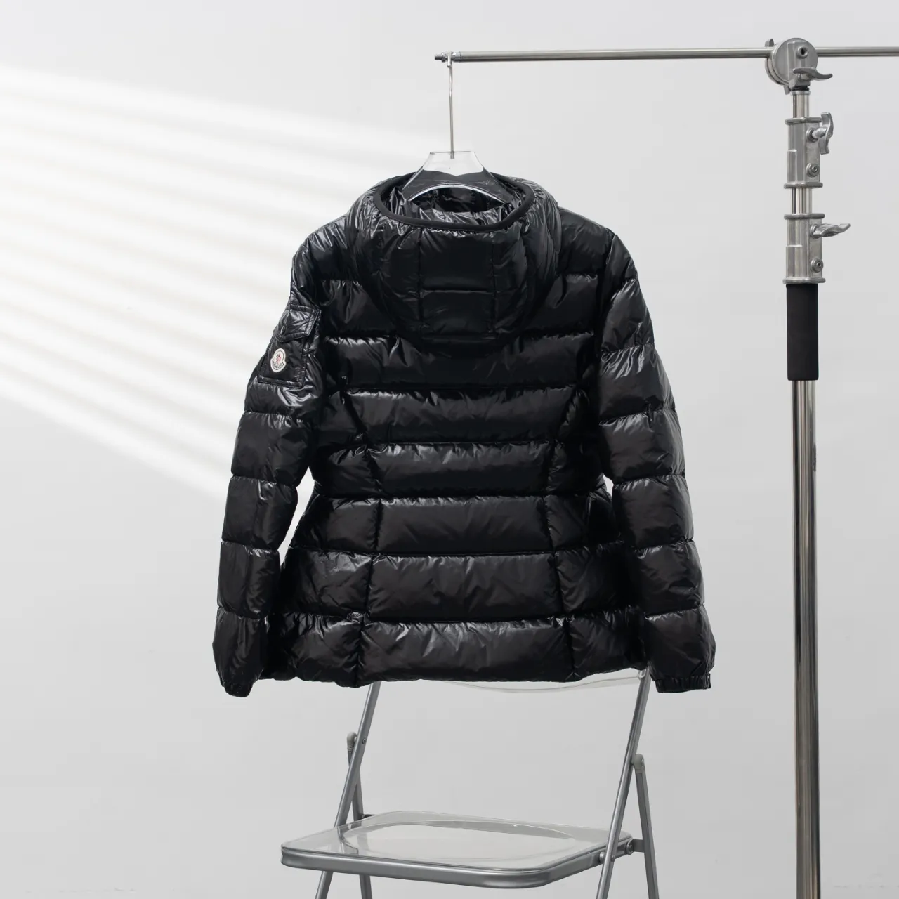 工厂直供💰650 MONCLER丨蒙口Barante女士拉链口袋收腰羽绒服 配色:黑色 尺码:1-4