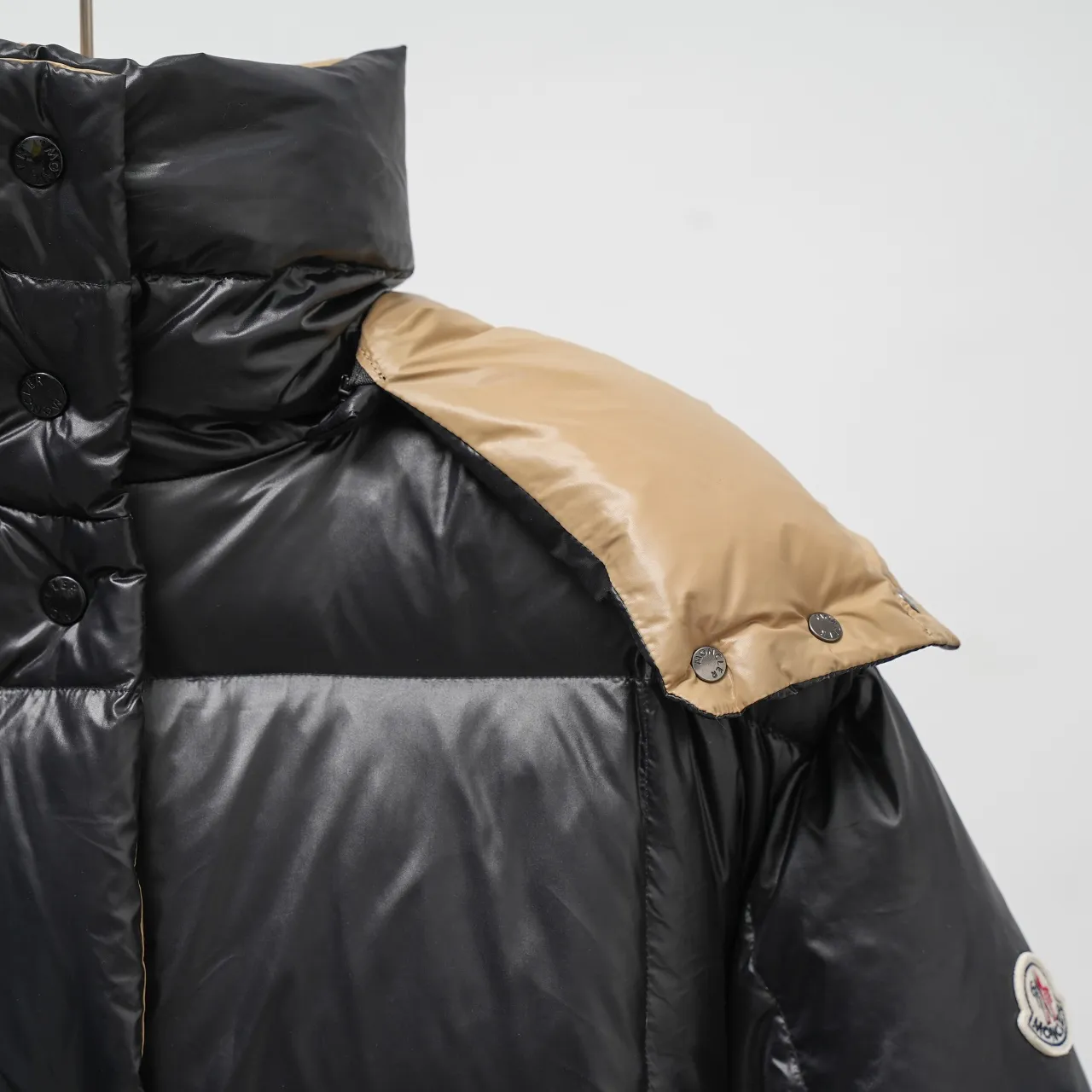 工厂直供C厂💰430 B厂💰550 MONCLER丨蒙口宋茜同款短款连帽羽绒服 尺码：1-3