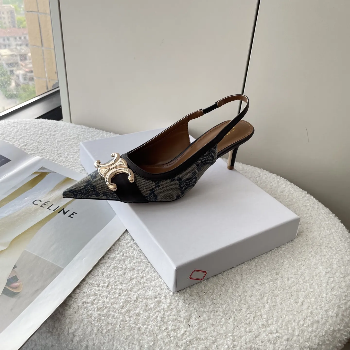 橙子出厂价💰100 CELINE 赛琳 春夏新款 凯旋门尖头高跟凉鞋 细跟单鞋 通勤女鞋 跟高：6CM 码数：34-42