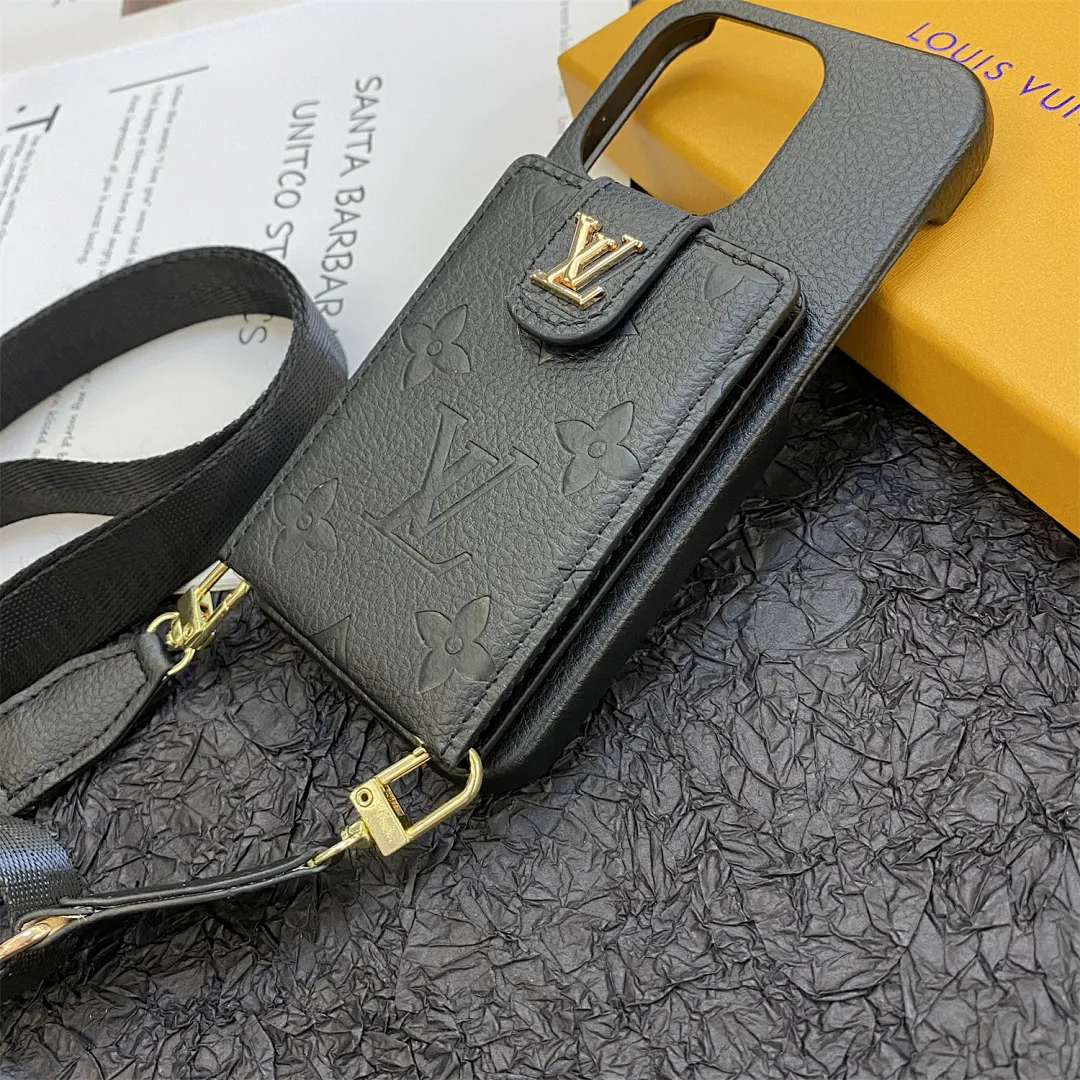 LV压印上下翻卡包壳+挂绳