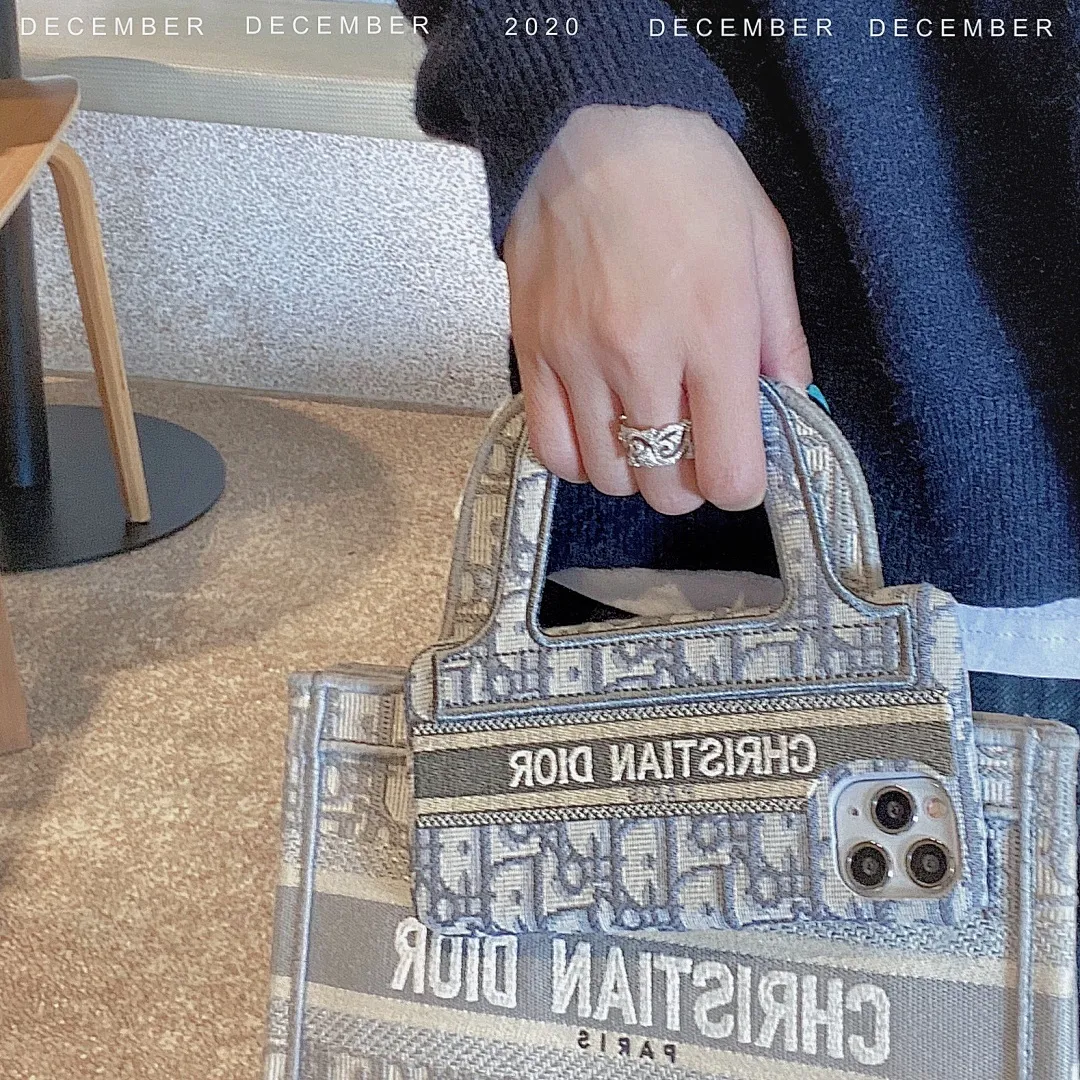 Dior刺绣手提包7-14pm无mini