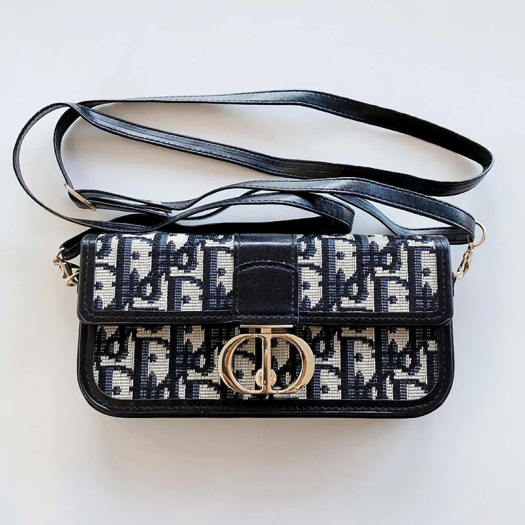 Dior蒙田斜挎通用包包