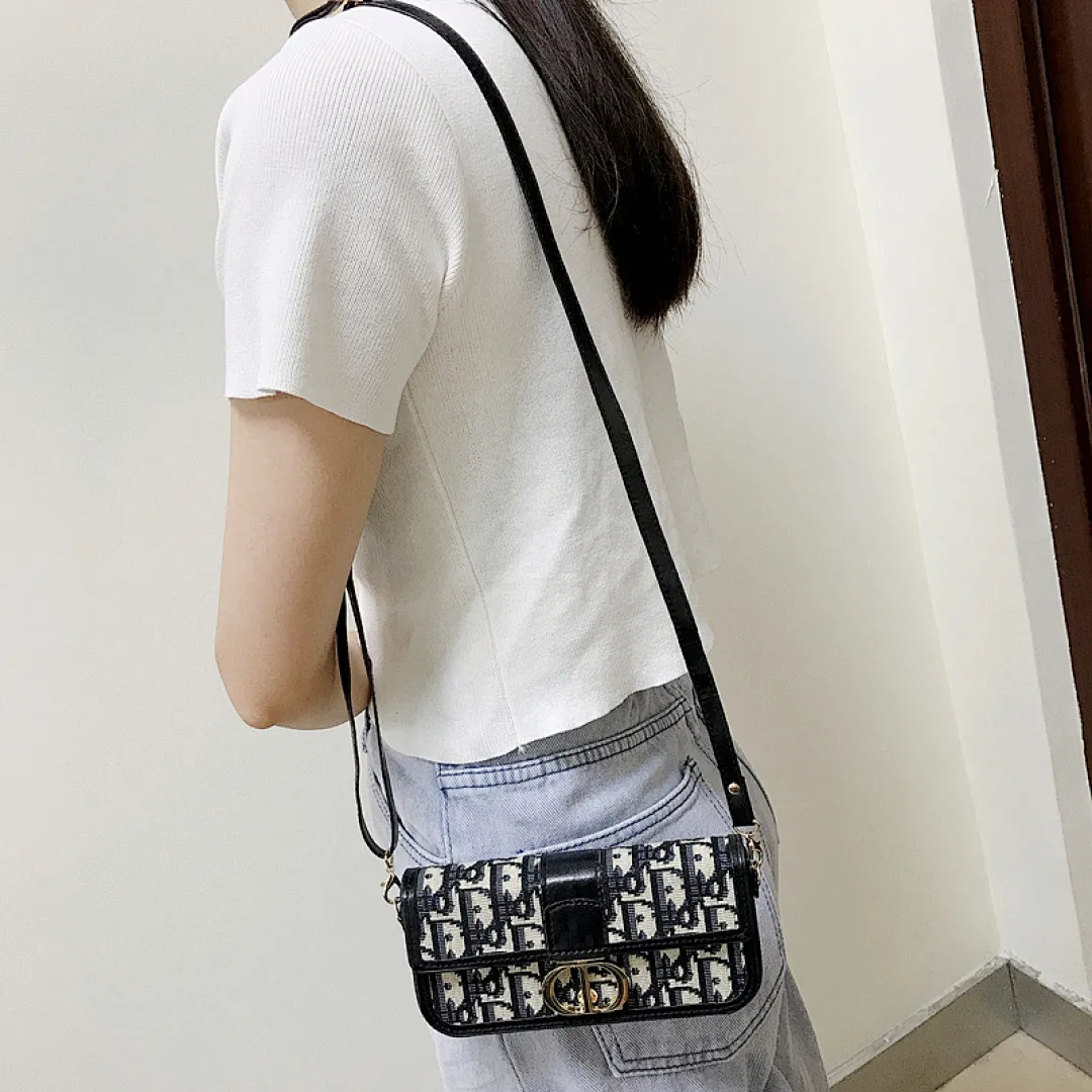 Dior蒙田斜挎通用包包