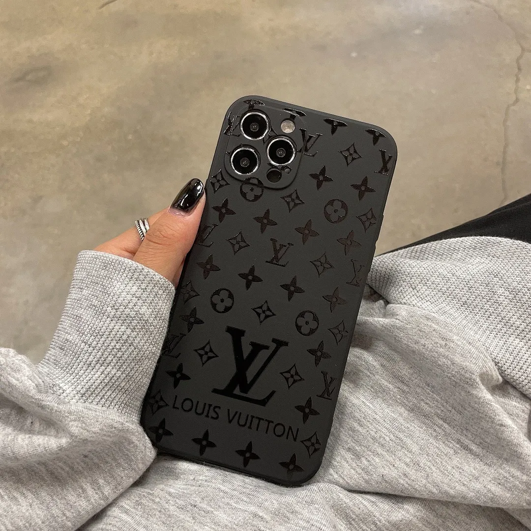 LV 小花字母