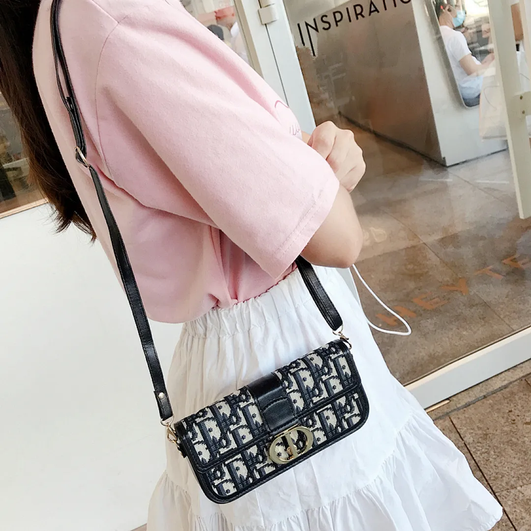 Dior蒙田斜挎通用包包