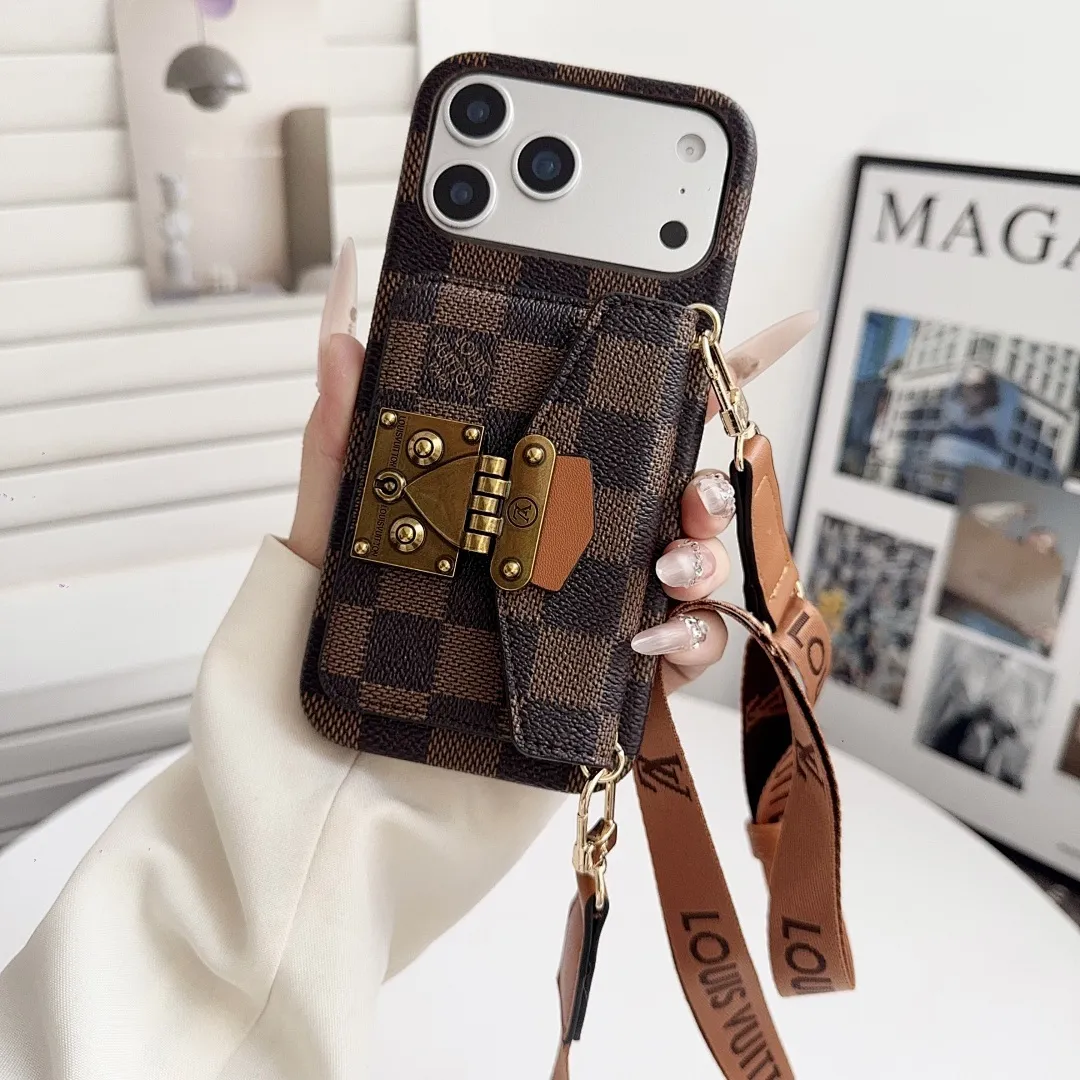 LV新PC壳邮差卡包