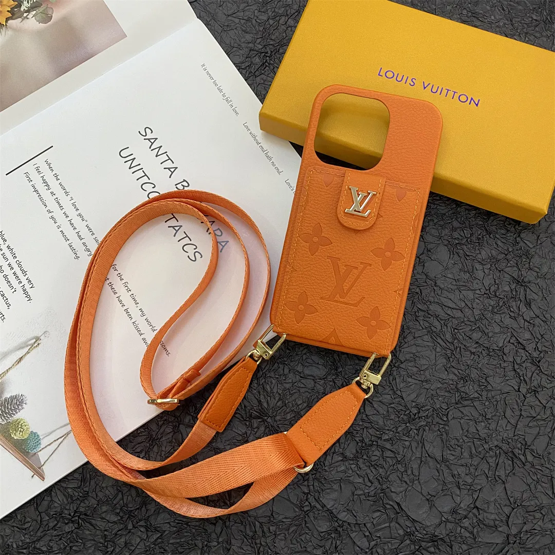 LV压印上下翻卡包壳+挂绳