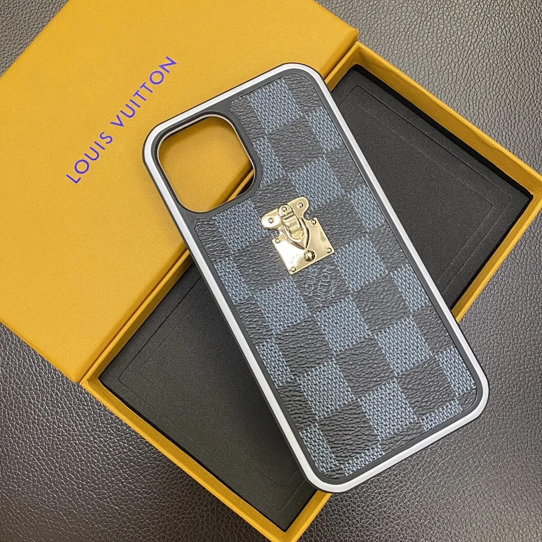 LV经典款锁扣双色边框壳