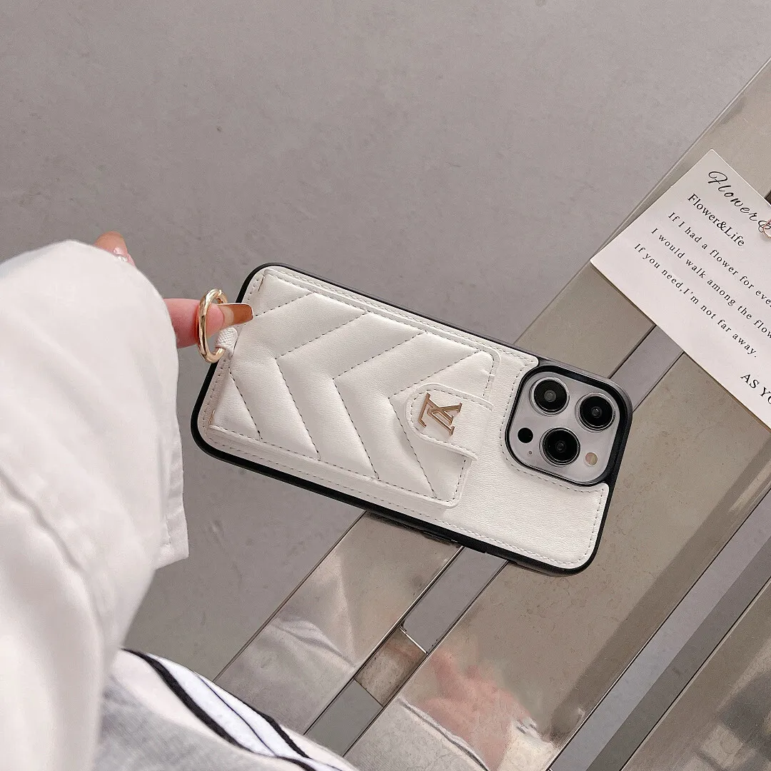 LV标上下开V型绣花壳