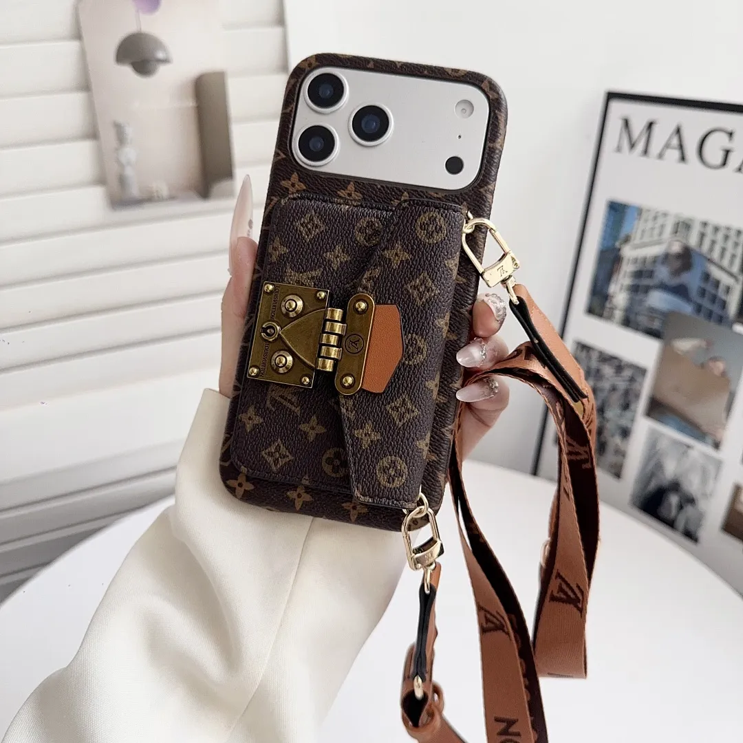 LV新PC壳邮差卡包