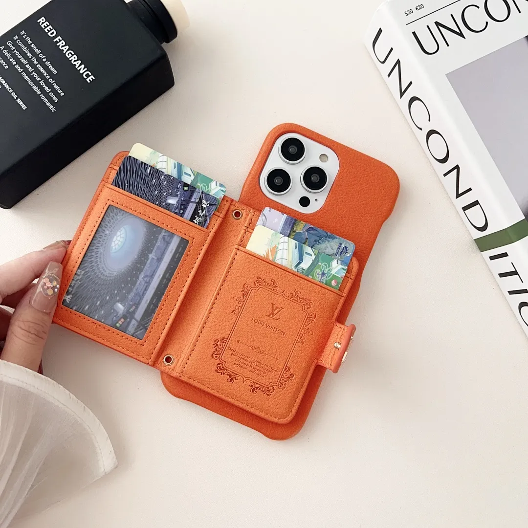 LV款左右翻压印卡包壳