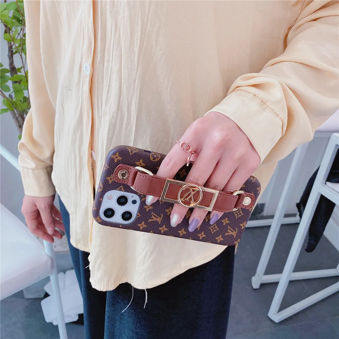 LV 达芙妮手腕带壳