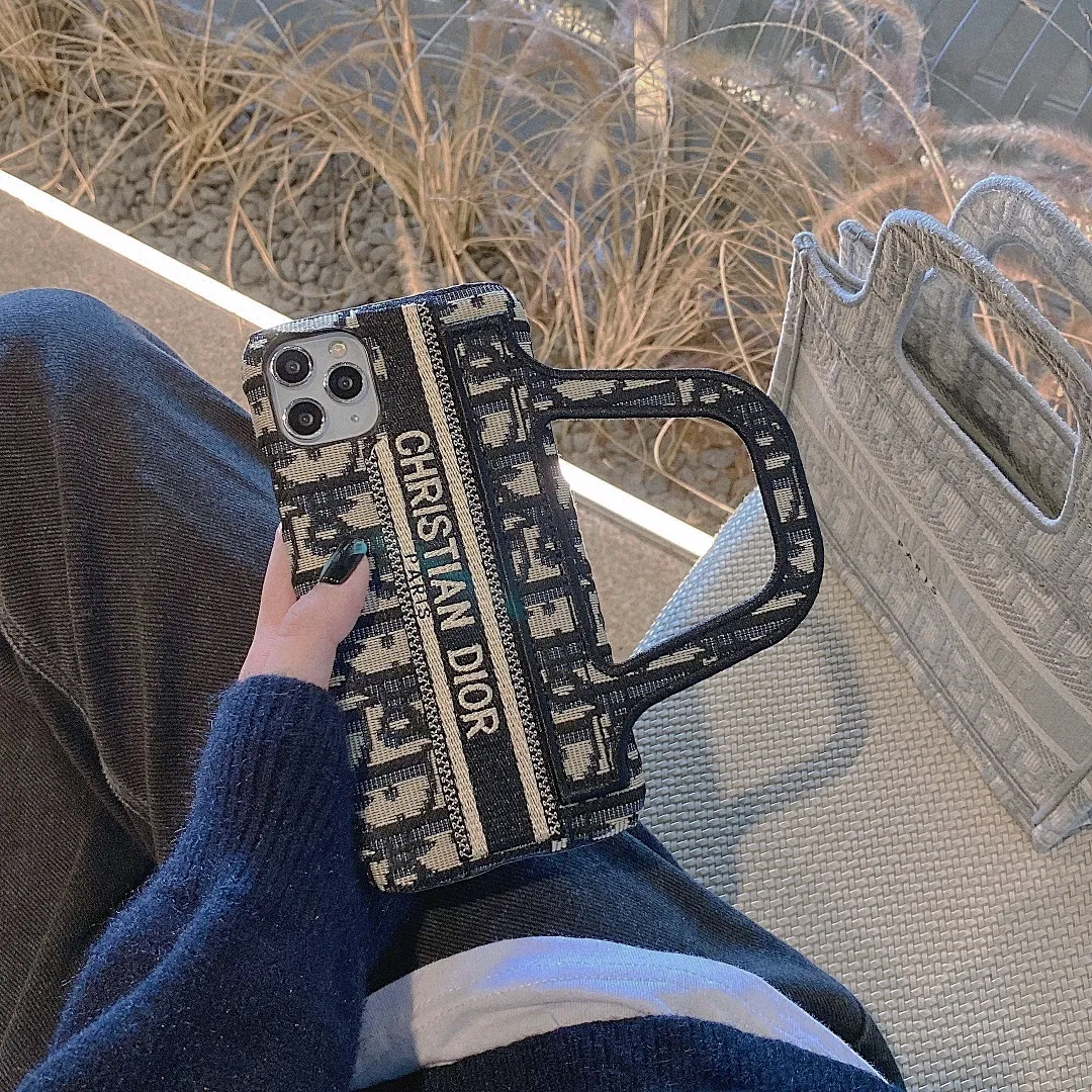 Dior刺绣手提包7-14pm无mini