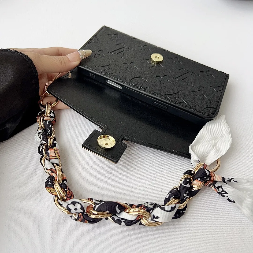 LV 三折皮套 压印花 挂绳+手链+丝巾手腕绳（苹果7-17PM,三星型号S22-S26U)