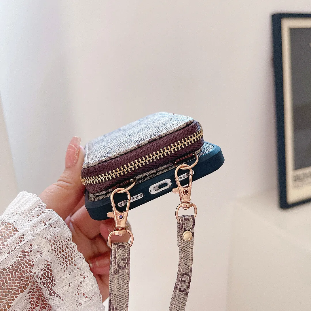 LV斜挎拉链卡包壳