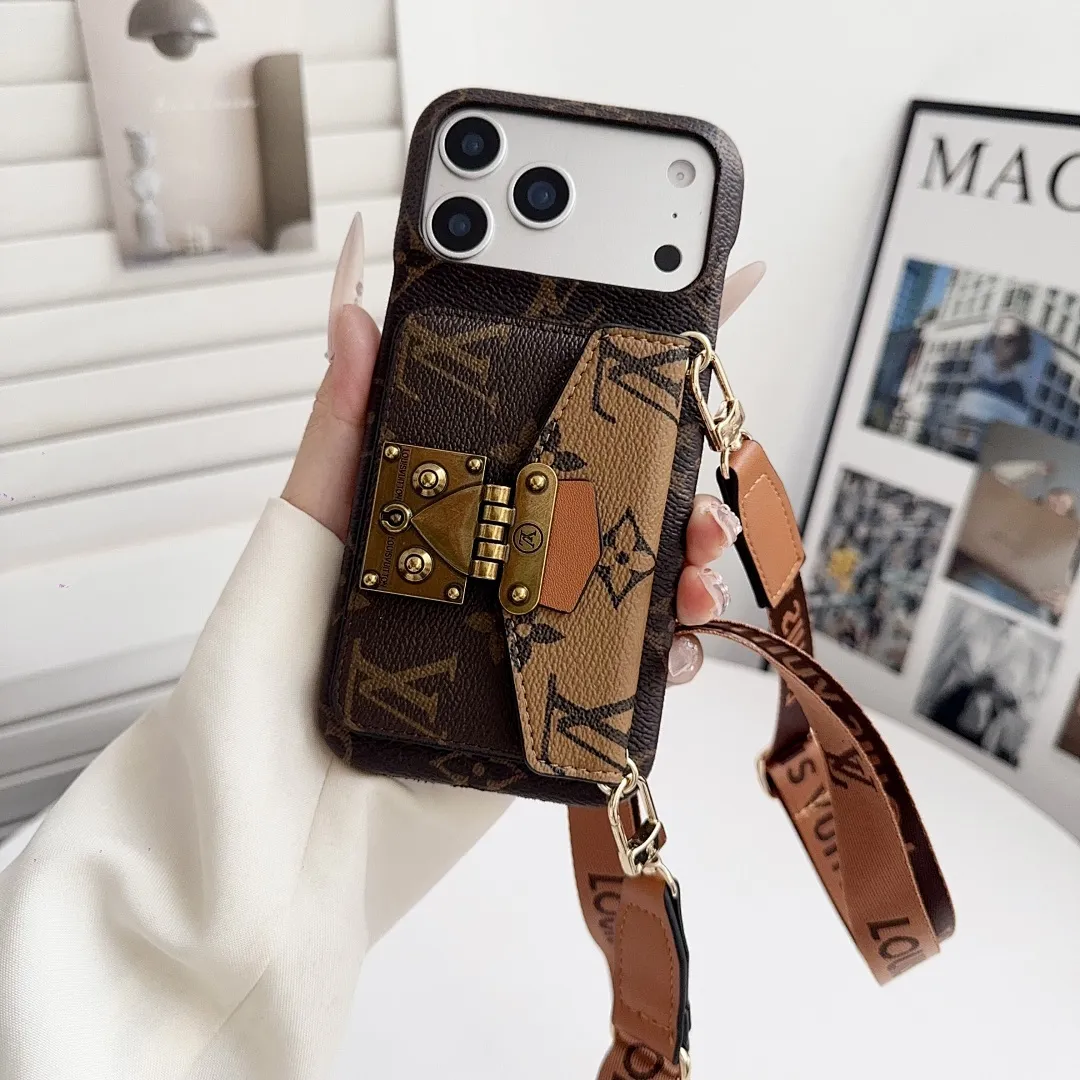 LV新PC壳邮差卡包