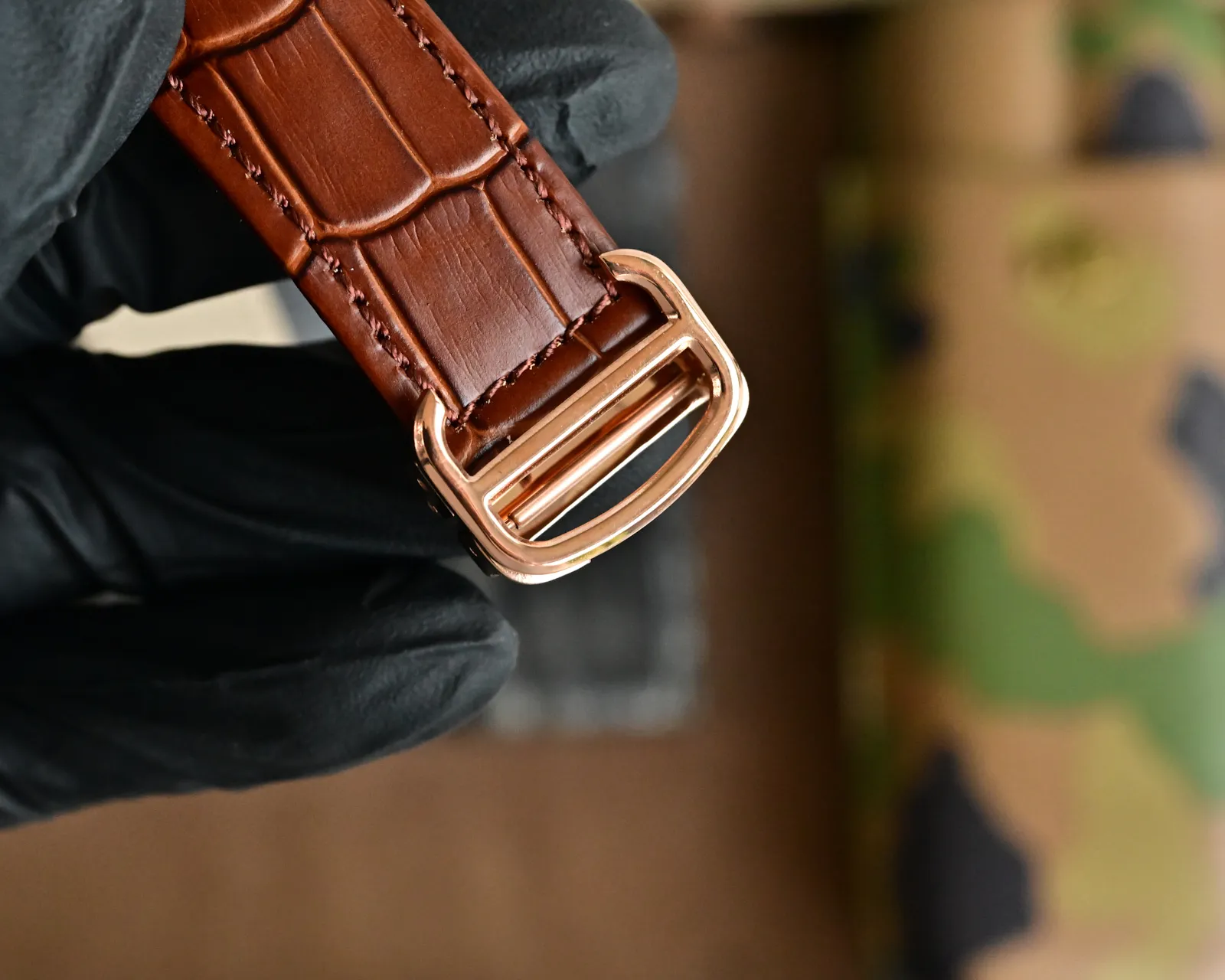 420 🎩卡地亚CARTIER 坦克系列 ⌚️34mm*12mmcal🃏自动上链机械机芯🔴️高强度蓝光玻璃🍴进口小牛皮原装按扣🎱任何人都可以打扮得光艳亮丽&spades;️但个人品味流露于穿着细节✒️