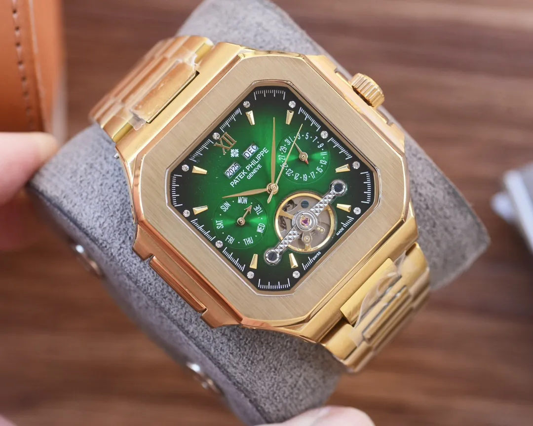 540 男人挚爱 多功能腕表⌚️ 【最新】：卡地亚🔥最佳设计🔥独家首发🔥 【类型】：精品男士腕表 【表带】：316精钢表带 【机芯】：全自动机械机芯 【镜面】：矿物质强化玻璃（更高清） 品味高雅 浩瀚大气 匠心独运 腕间瑰宝 尺寸：直径41mm厚12mm热卖上市！欢迎转载！