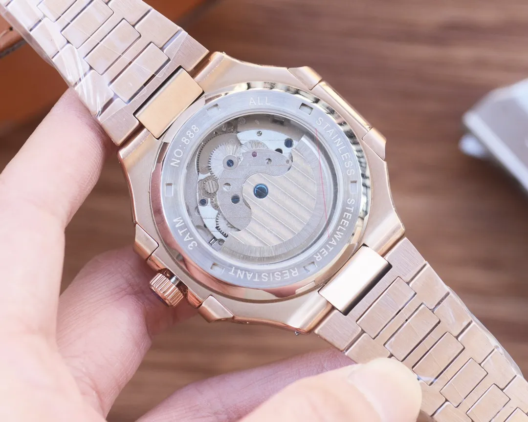 540 男人挚爱 多功能腕表⌚️ 【最新】：卡地亚🔥最佳设计🔥独家首发🔥 【类型】：精品男士腕表 【表带】：316精钢表带 【机芯】：全自动机械机芯 【镜面】：矿物质强化玻璃（更高清） 品味高雅 浩瀚大气 匠心独运 腕间瑰宝 尺寸：直径41mm厚12mm热卖上市！欢迎转载！