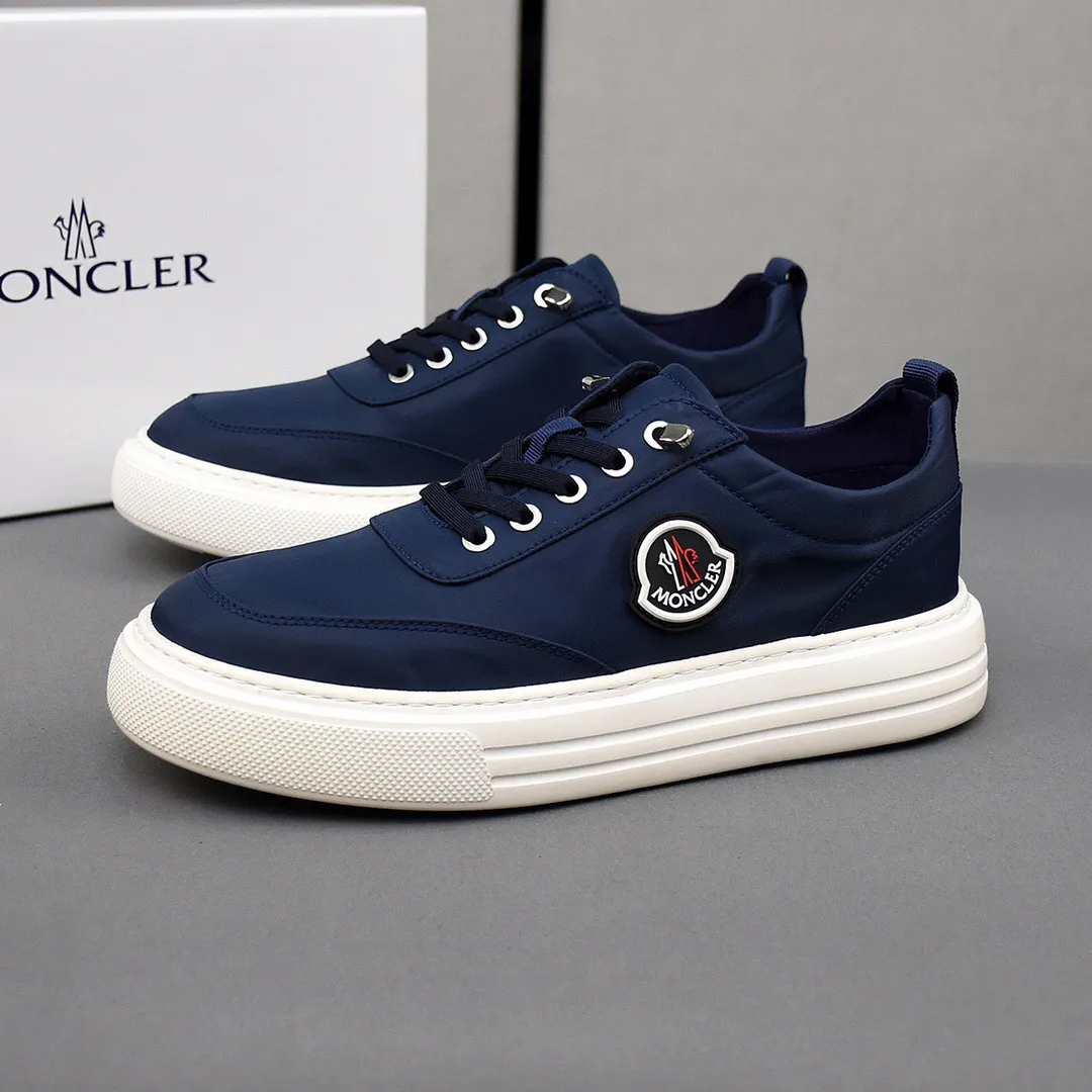 PP190👟👟👟Moncler 【蒙口】透气小布鞋,鞋面采用舒适透气布料,超轻软橡胶大底。男款39-44(38定做)
