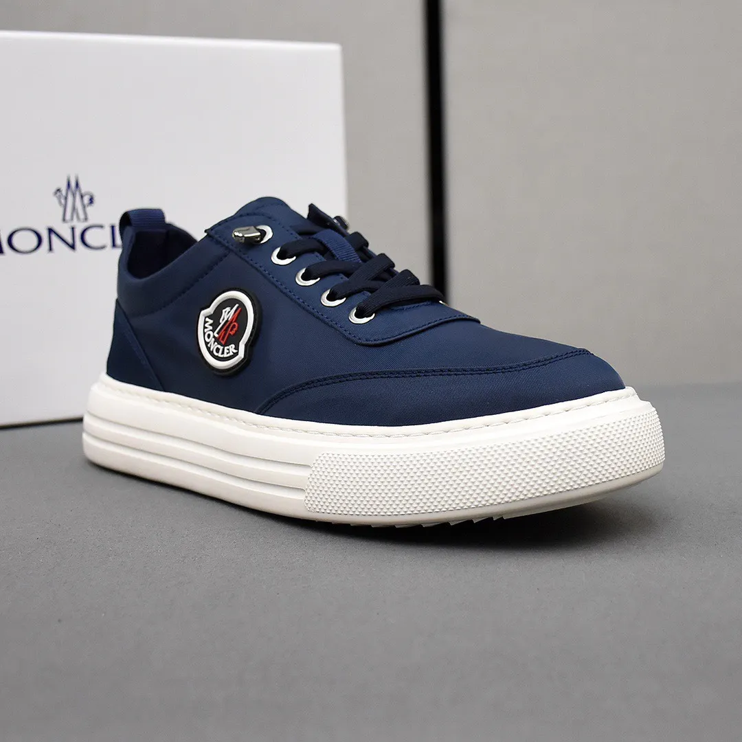 PP190👟👟👟Moncler 【蒙口】透气小布鞋，鞋面采用舒适透气布料，超轻软橡胶大底。男款39-44(38定做)