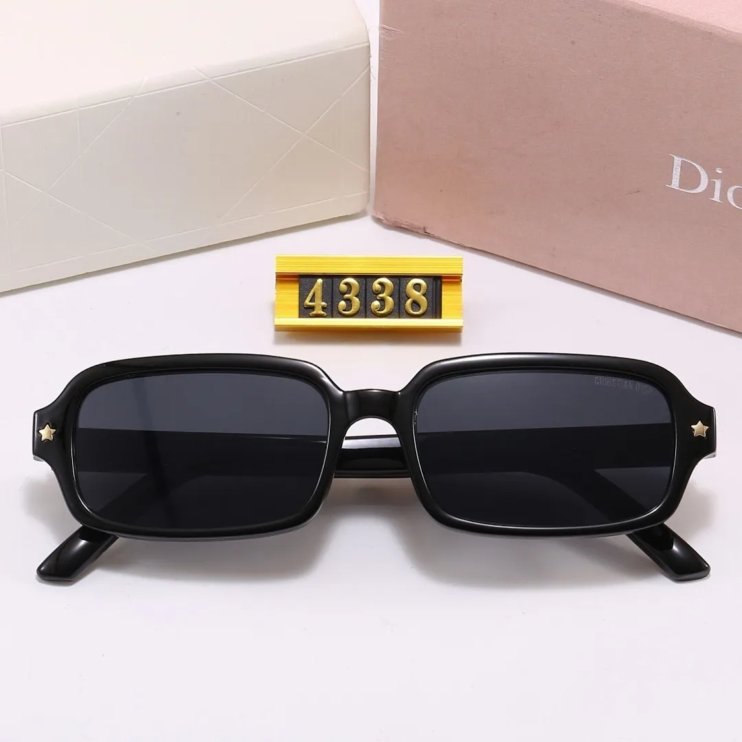DIOR4338 061
