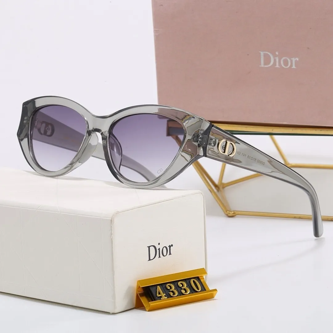 DIOR4330 061