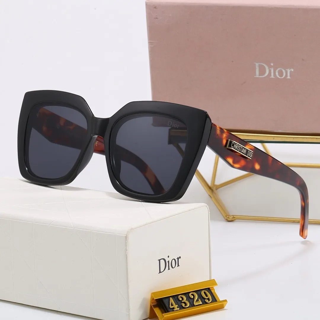 DIOR4329 061
