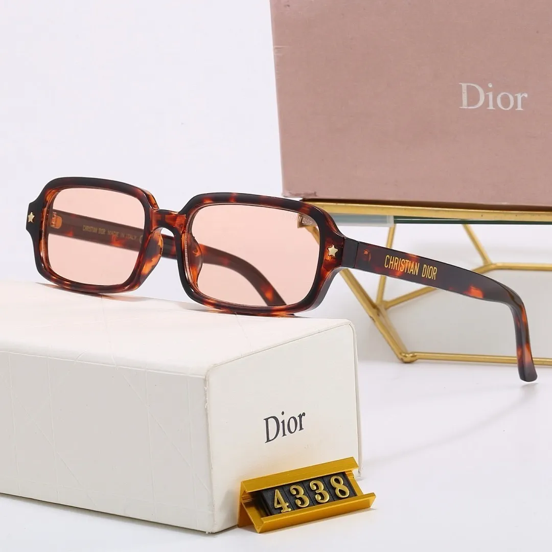 DIOR4338 061
