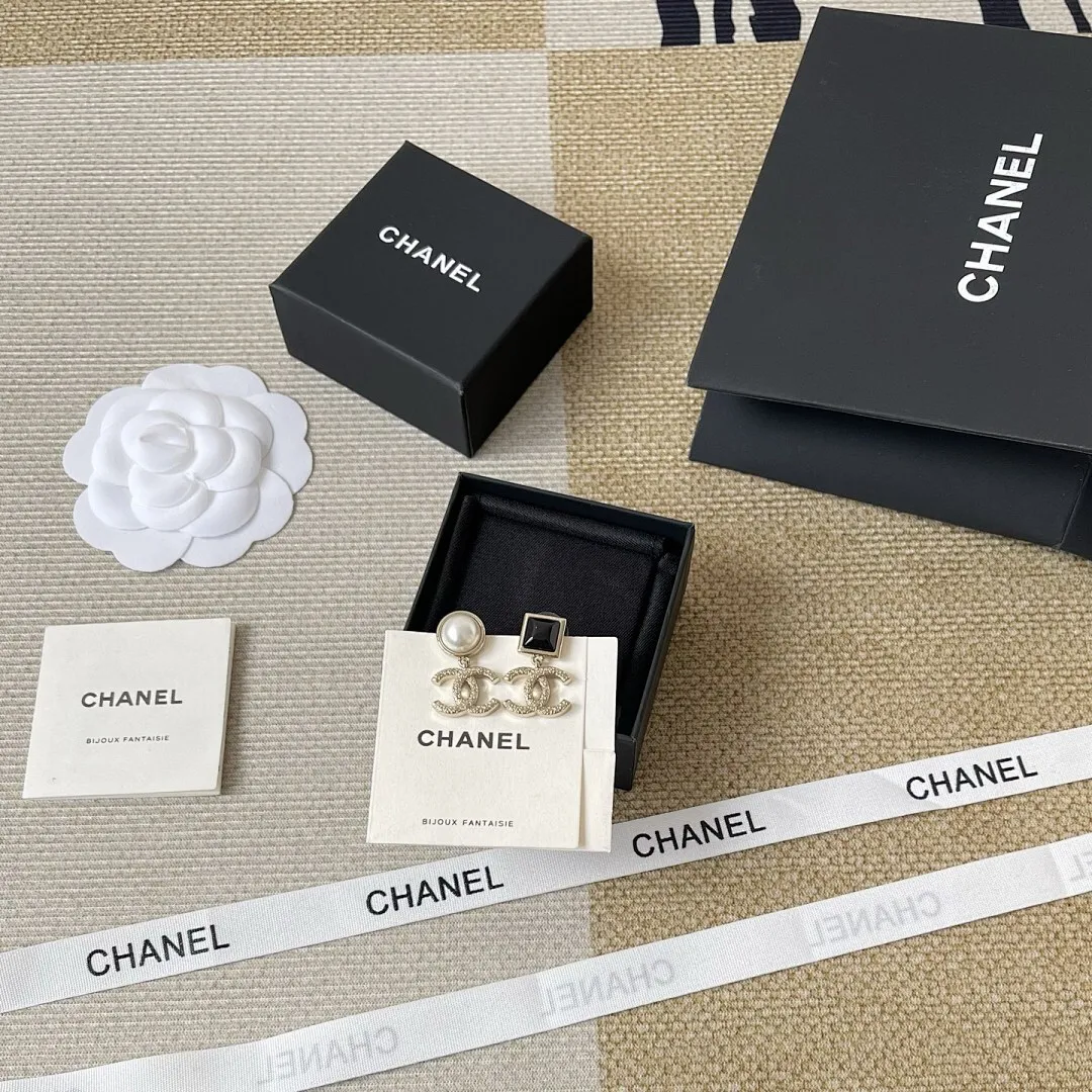 Chanel024