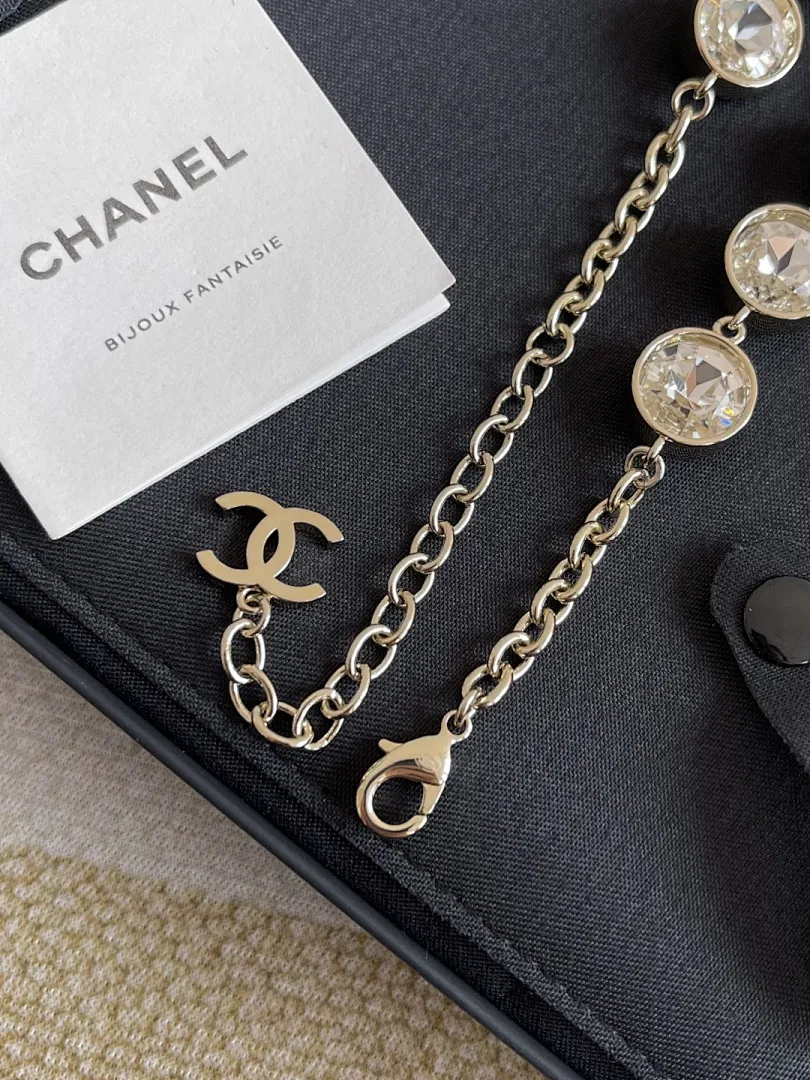 Chanel 104