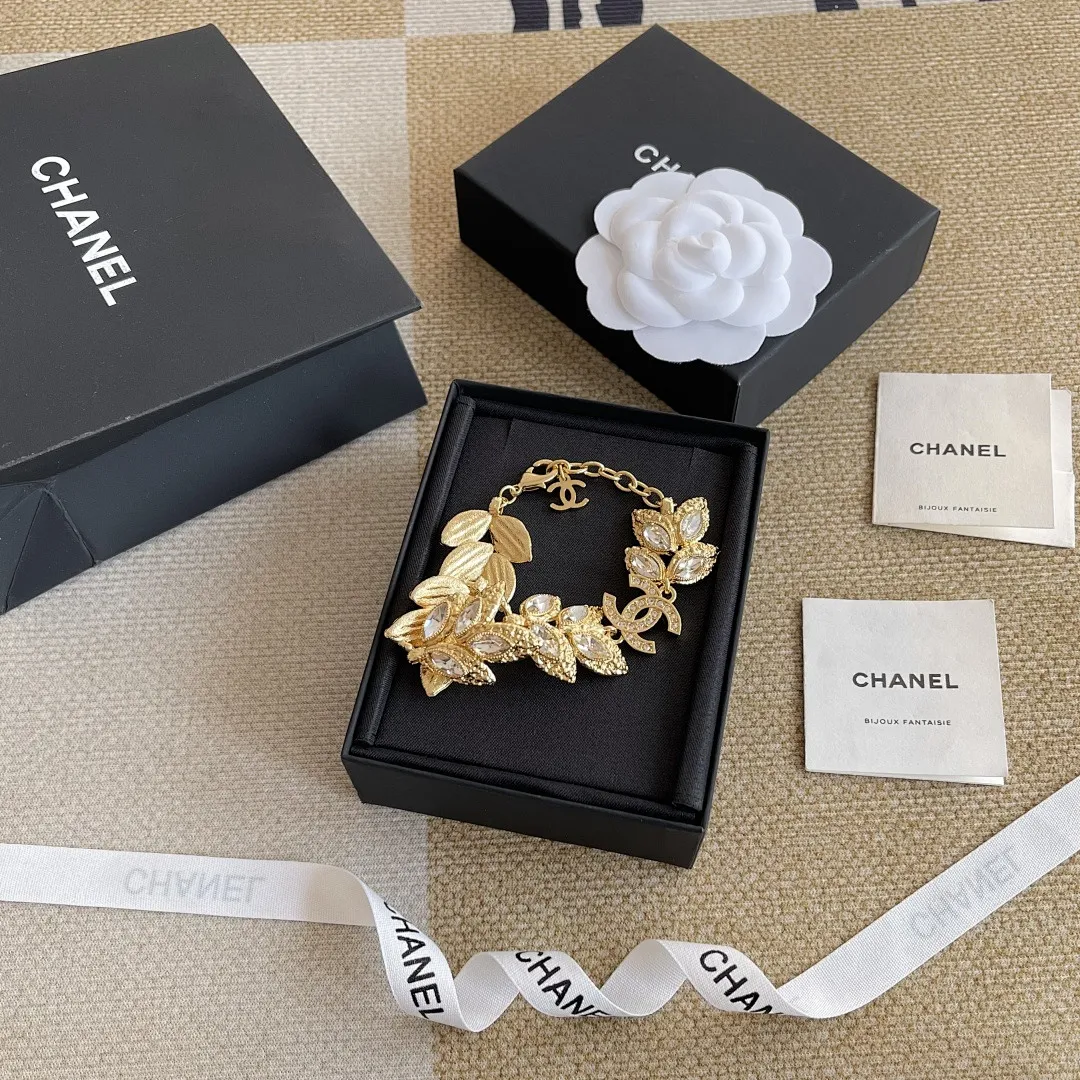 Chanel 022